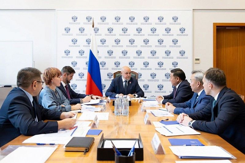 Владислав Ховалыг обсудил развитие энергокомплекса Тувы