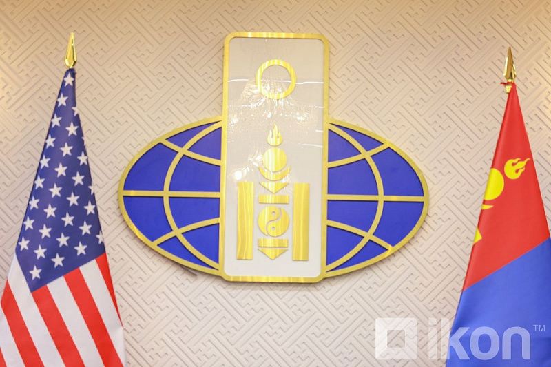 Монголия добивается решения вопроса о включении страны в программу визового залога США