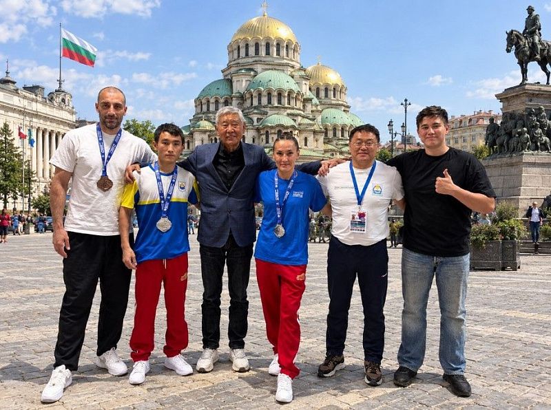Бурятские спортсмены завоевали три медали чемпионата Европы по боксу