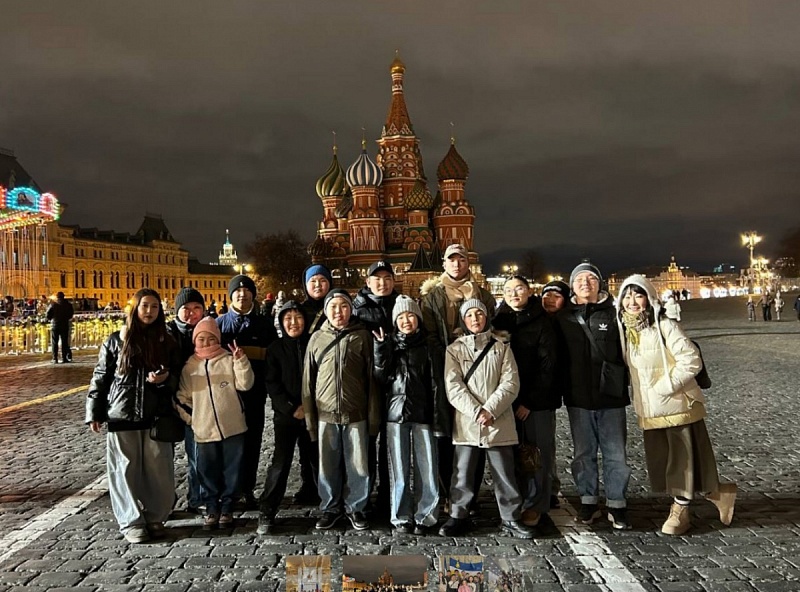 Победители II-го республиканского конкурса школьных театров «Алтан Баг» побывали в Москве