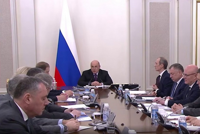 Правительство России проиндексировало более 40 социальных выплат и пособий