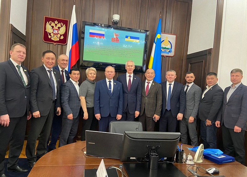 Депутаты Народного Хурала встретились с экс-министром спорта России Олегом Матыциным
