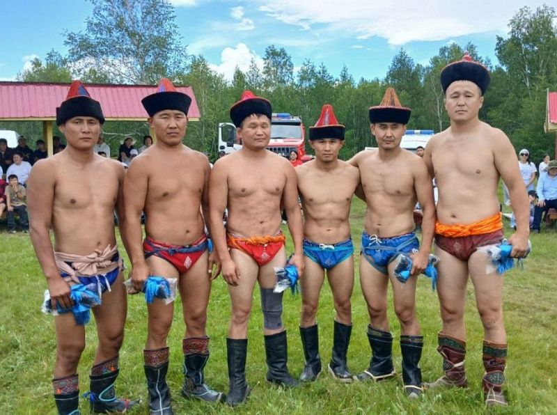 Более двухсот спортсменов поборолись за Большой приз Алханая в Забайкалье