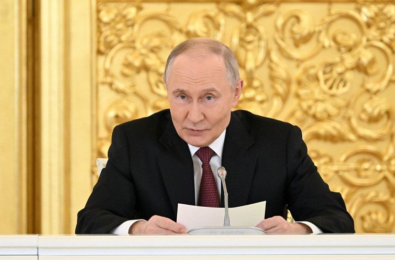 Владимир Путин обозначил системные задачи развития экономики страны и поддержки семей