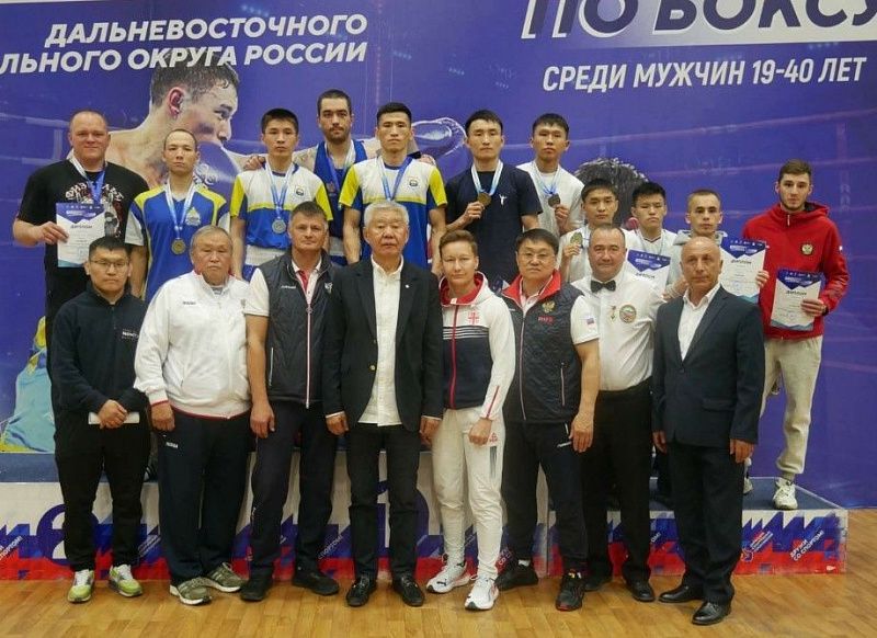 Бурятские боксёры завоевали тринадцать медалей чемпионата ДФО по боксу
