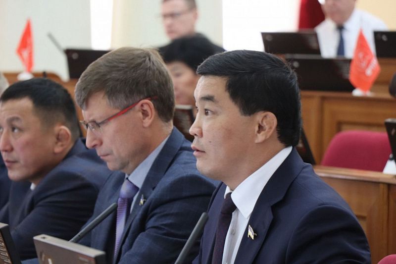 Утвержден бюджет Бурятии на 2026-2028 годы