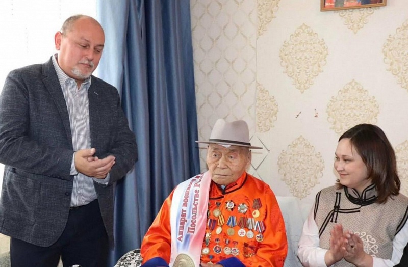 В Монголии вручили медаль «80 лет Победы» герою Великой Отечественной