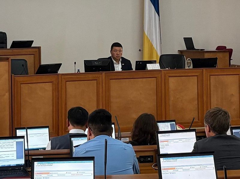 В Народном Хурале обсудили законопроект об узаконении "самоволок"