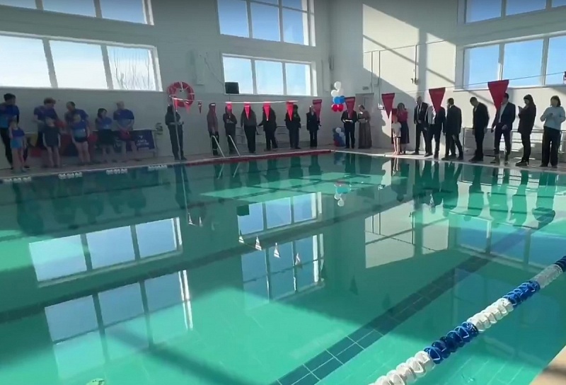 В Гусиноозерске открыли плавательный бассейн и спортивная площадка. ВИДЕО