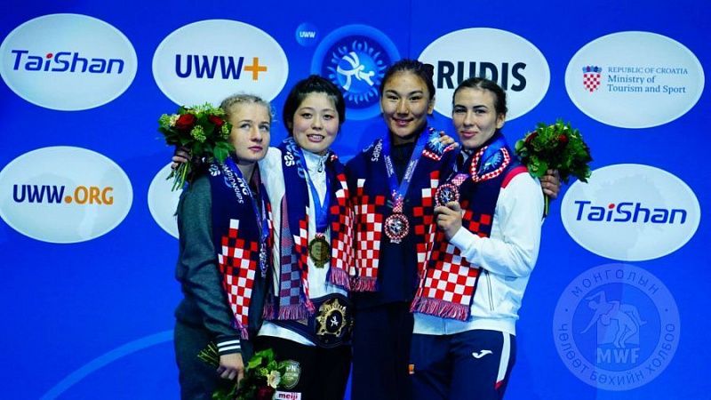 Сборная Монголии завоевала бронзу на чемпионате мира по борьбе
