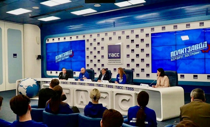 Молодежь Бурятии может принять участие в федеральном проекте «ПолитЗавод»