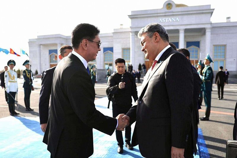 Начался первый за 20 лет государственный визит президента Монголии в Казахстан  