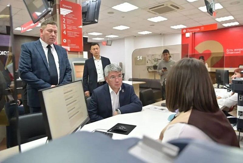 Участники СВО и члены их семей могут получить консультацию и большинство мер поддержки в МФЦ