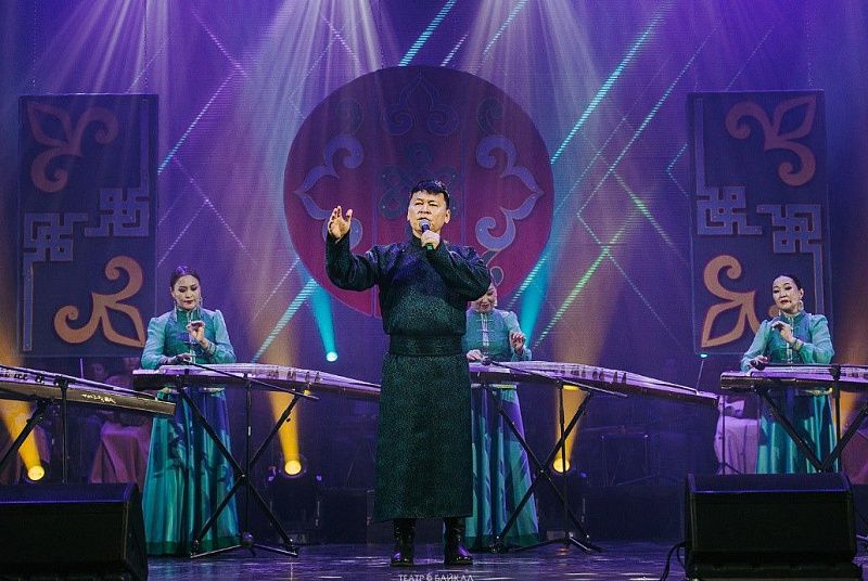 Театр «Байкал» приглашает на сольный концерт заслуженного артиста Бурятии Бутидэй Дондок-Сэрэна