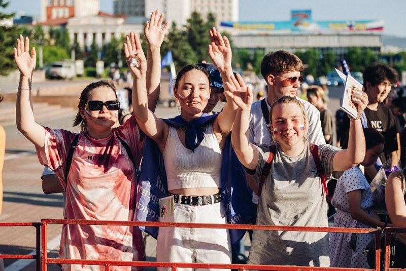 На площади Советов в Бурятии прошел большой молодежный праздник