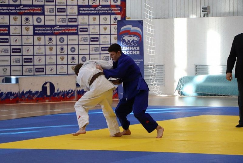 Спортсмены из Бурятии стали победителями Первенства ДФО по дзюдо среди юниоров
