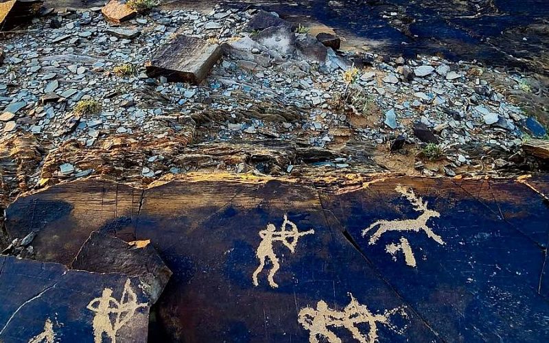 Комплекс наскальных изображений горы «Дэл» включен в предварительный список ЮНЕСКО