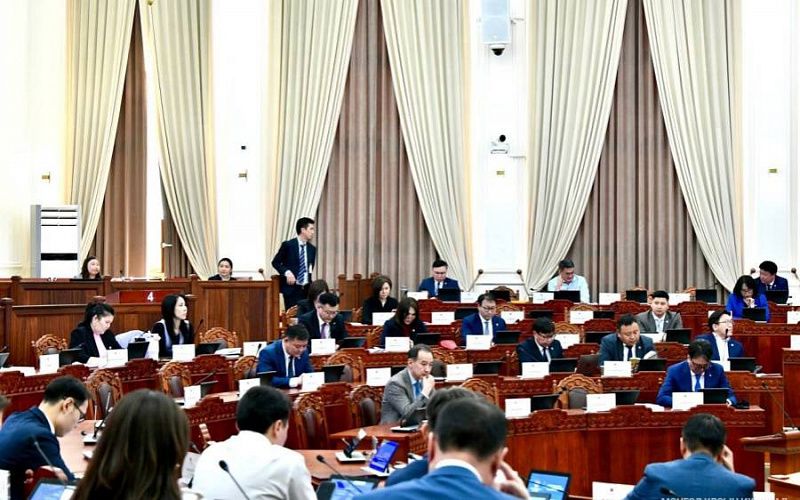 Ратифицировано межправительственное соглашение о поставках авиационного топлива