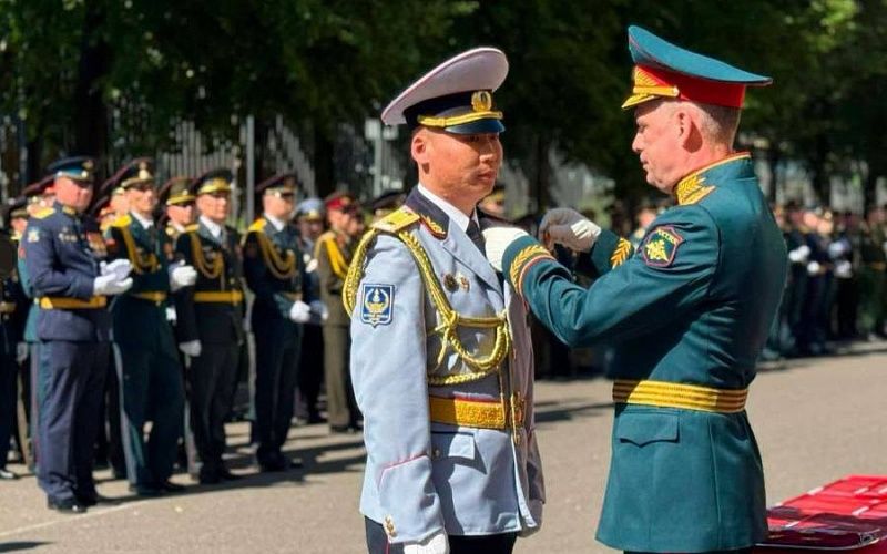 Монгольские офицеры с отличием окончили военные академии России