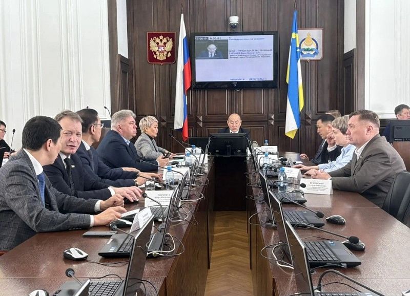 Депутаты Народного Хурала утвердили проект повестки очередной 17-й сессии парламента