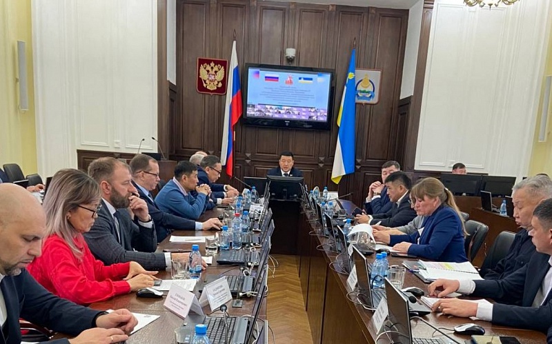 В Народном Хурале обсудили реализацию закона, регулирующего выпас скота
