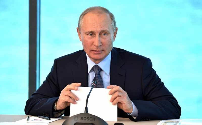 «Согласен»: Владимир Путин поддержал Главу Бурятии в совершенствовании закона «Об охране озера Байкал»