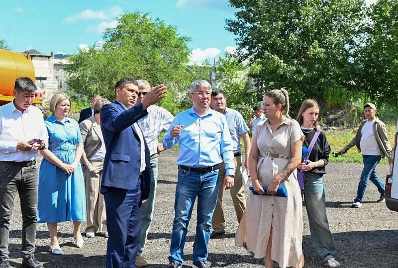Алексей Цыденов подвел итоги рабочей поездки в Тарбагатайский район