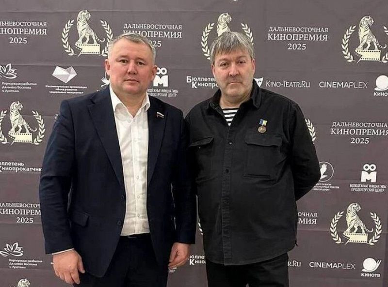 Режиссёру фильма «9 секунд» вручили медаль Алдара Цыденжапова