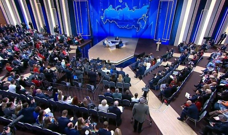 Владимир Путин: «Что нас объединяет - общие традиционные ценности у всех народов Российской Федерации»