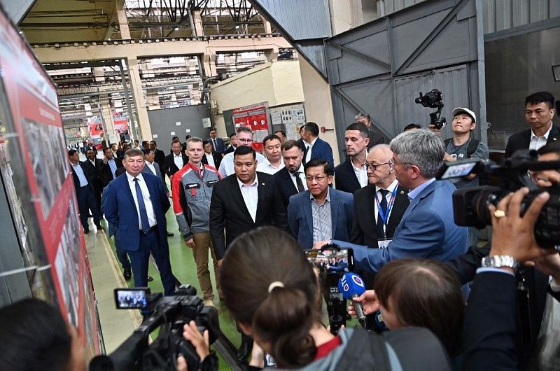 Бурятия и Мьянма обсудили сотрудничество в области промышленности, туризма, образования и медицины