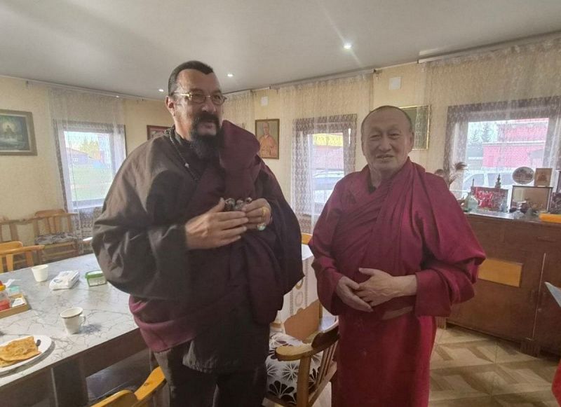 Стивен Сигал посетил Иволгинский дацан