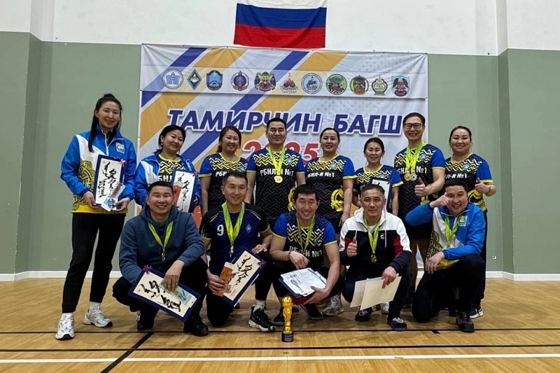 Бурятские учителя триумфально выступили на Спартакиаде в Монголии