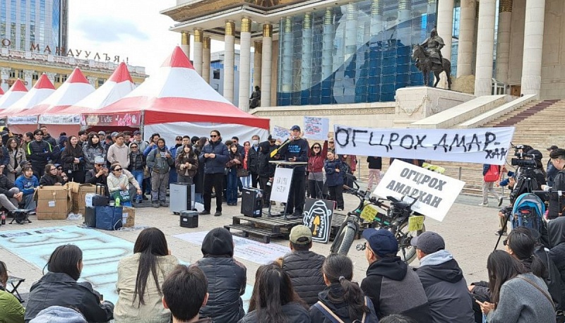 Протесты за отставку премьер-министра Монголии продолжались в выходные дни. ВИДЕО