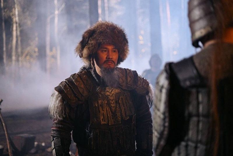 Актер из Улан-Удэ вместе с Никитой Кологривым сыграл в сериале «Очень древняя Русь» на телеканале ТНТ