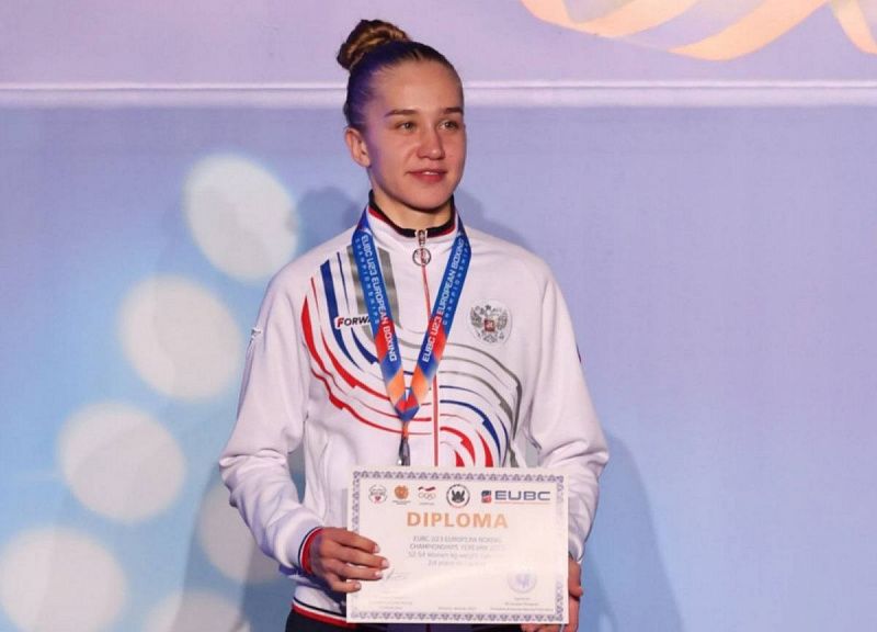 Спортсменка из Бурятии завоевала серебряную медаль Первенства Европы по боксу