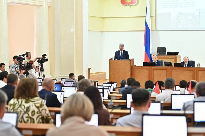 «Работа видна»: народные избранники дали оценку деятельности Правительства Бурятии