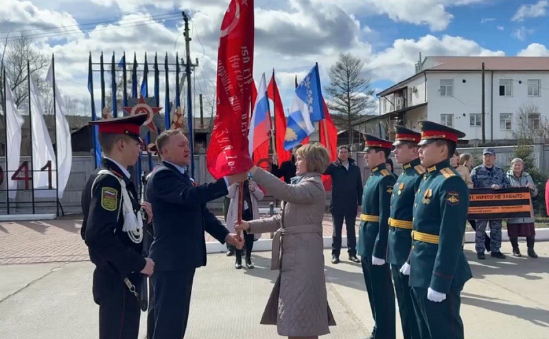 Знамя Победы вернулось в Бурятию из Забайкальского края в рамках акции «Эстафета Победы»