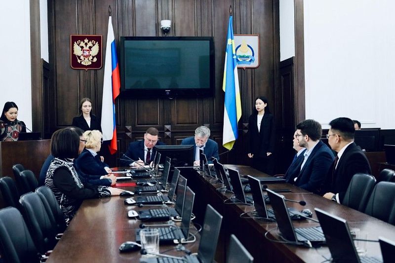 Бурятия и НИУ ВШЭ запускают стратегическое партнёрство и программу двойных дипломов по ИИ