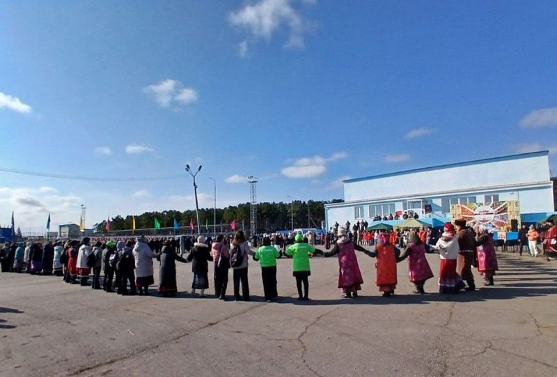 В Усть-Ордынском Бурятском округе состоялся этнокультурный праздник «Покровские встречи – Бохрообой уулзалга»
